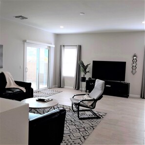 Smart TV, DVD player, books