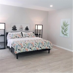 2 bedrooms, desk, iron/ironing board, free WiFi