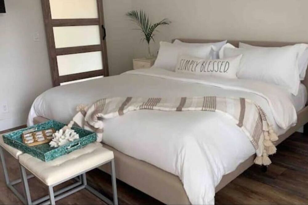 Lake Worth Apartment