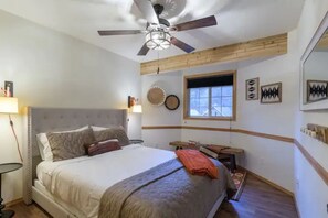 3 chambres, fer et planche à repasser, lit parapluie, Wi-Fi gratuit