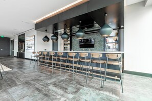 Bar (en la propiedad)