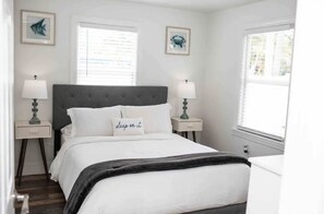 2 Schlafzimmer, Schreibtisch, Bügeleisen/Bügelbrett, kostenloses WLAN