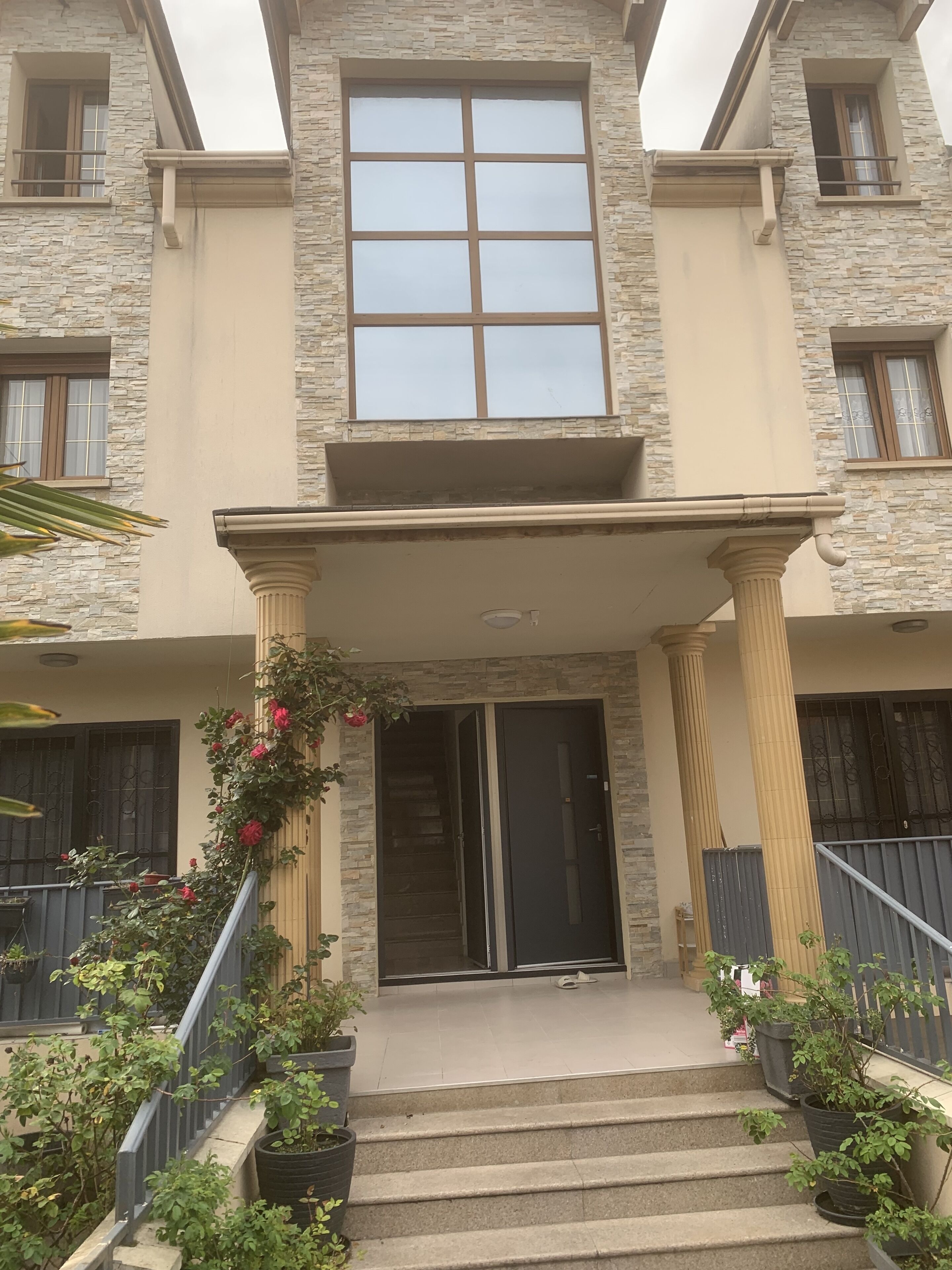 Appartement Dans Résidence Privée