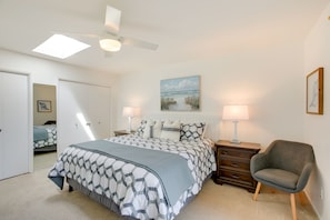 3 bedrooms, travel crib, WiFi, bed sheets