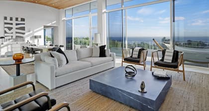 Winding Way - Modern Malibu Masterpiece With Unobstructed Ocean Views
