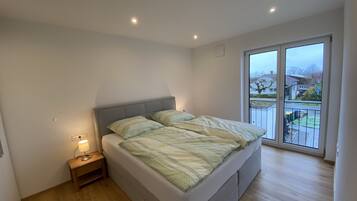 2 quartos, berço de viagem, Wi-Fi de cortesia, roupa de cama