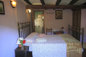 3 soverom, internettilgang og sengetøy