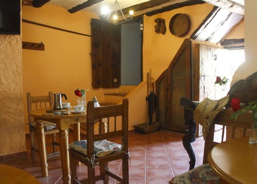 Renovated old house in the heart of the Pasarelas de Valloré