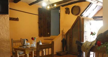 Renovated old house in the heart of the Pasarelas de Valloré