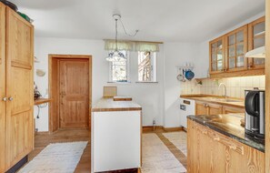 Kühlschrank, Herdplatte, Geschirrspüler