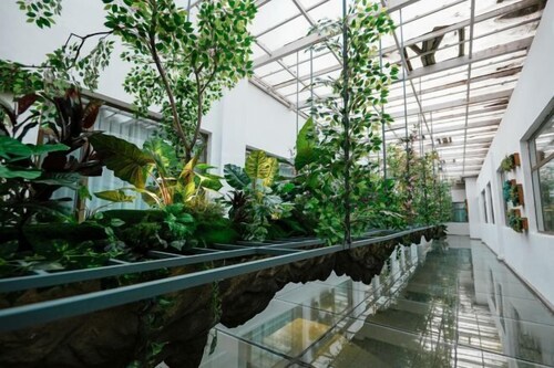 Xinzhou Panhua Hotel Theme Department