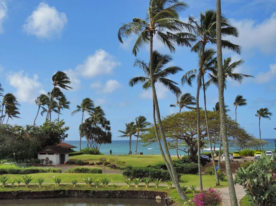2/2 OCEAN VIEW with AC, Poipu Beach Condo Resort, Kiahuna, Pool/Gym/Courts