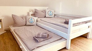 3 habitaciones, escritorio, cuna de viaje y wifi gratis 