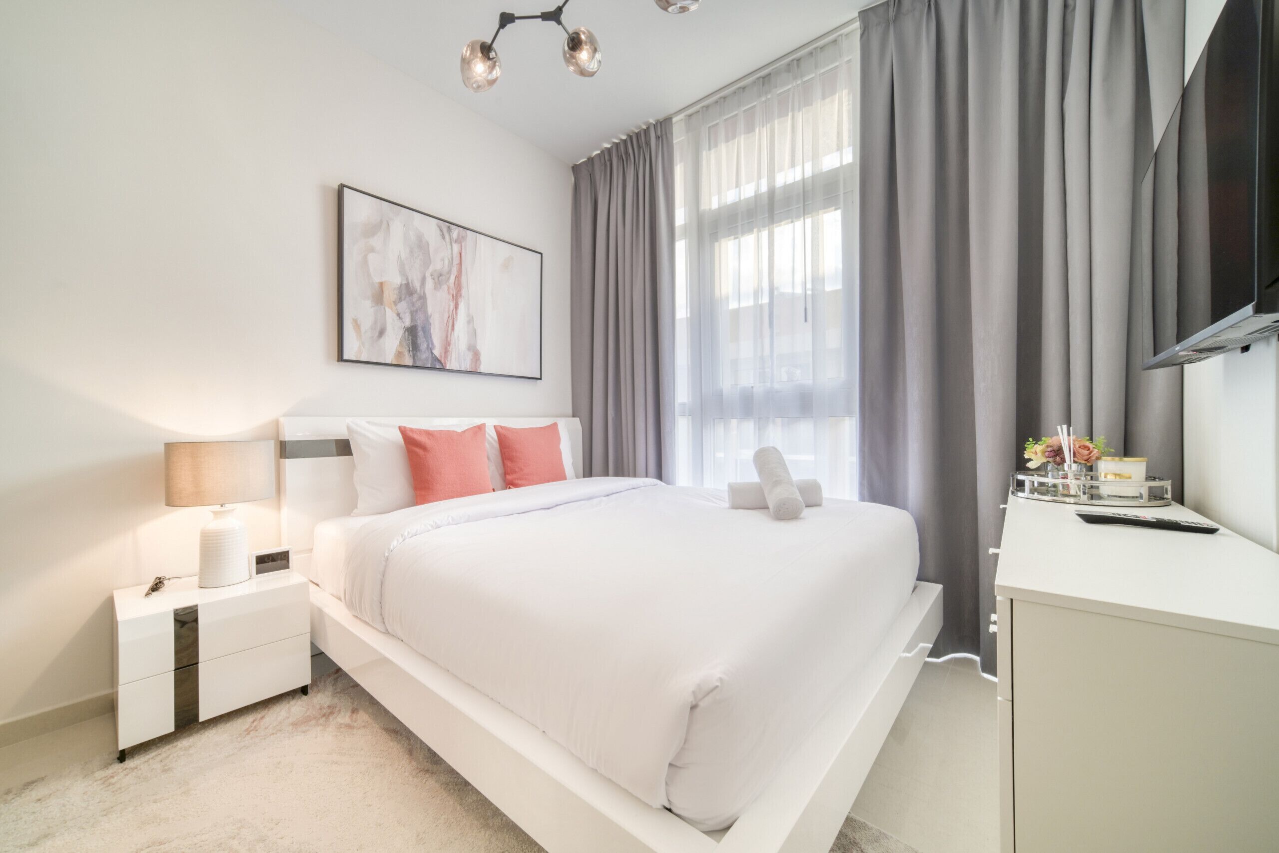 3 bedrooms, in-room safe, iron/ironing board, WiFi (free)
