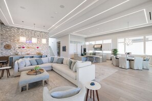 Smart TV, fireplace, video games, ping pong