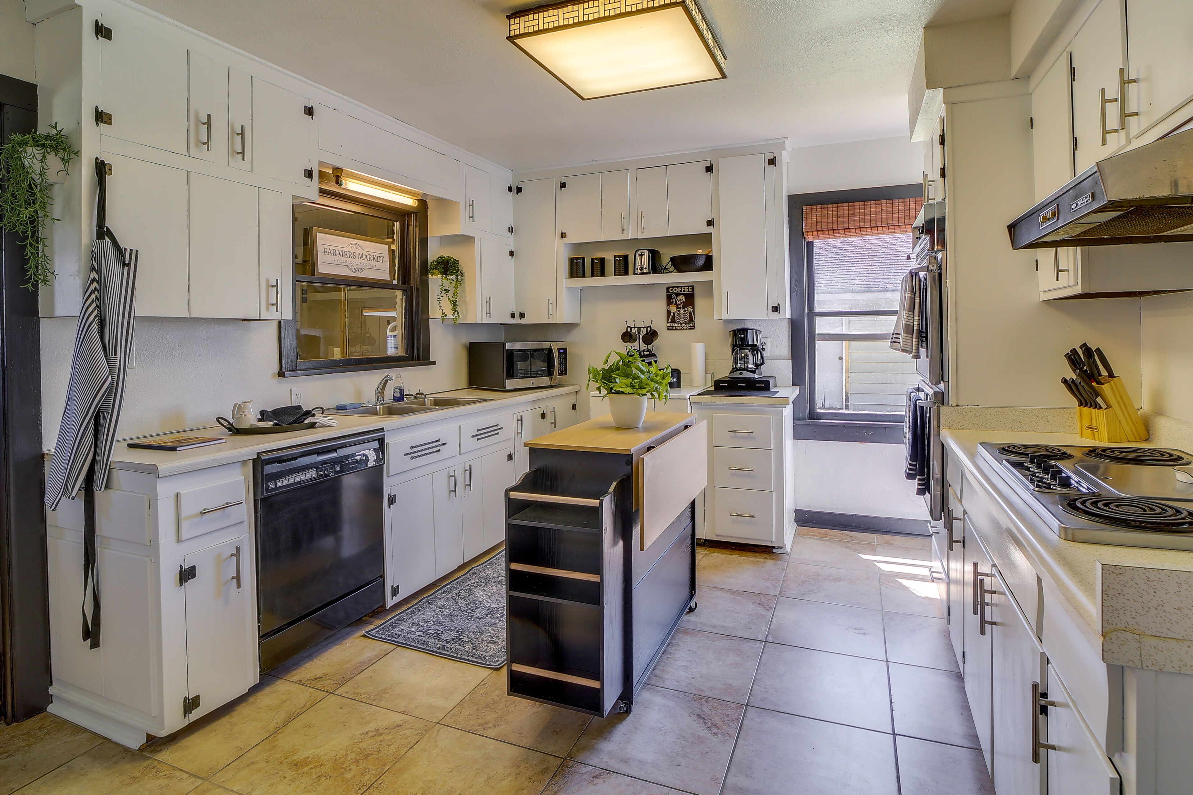 Langley Vacation Rental < 3 Mi to Grand Lake!