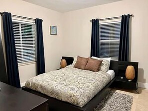 1 quarto, ferros/tábuas de passar roupa, Wi-Fi, roupa de cama