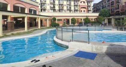 Staycation Comfy Aircon Wifi Room!