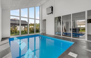 Piscine couverte