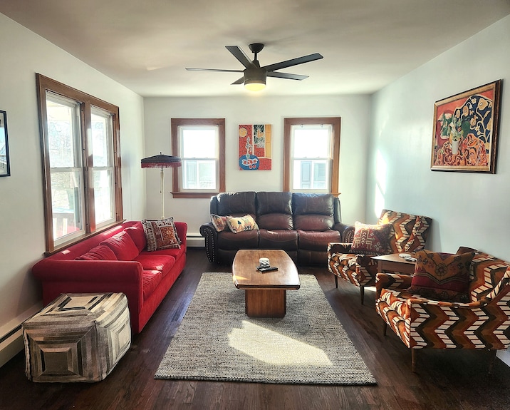 The Odd Dog Retreat W/hottub, Kayaks, Bikes, Games - 弗蘭肯默斯