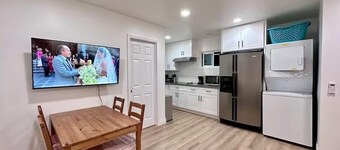 1B1BVilla/Disneyland/Universal Studios