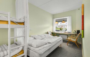 2 bedrooms, free WiFi