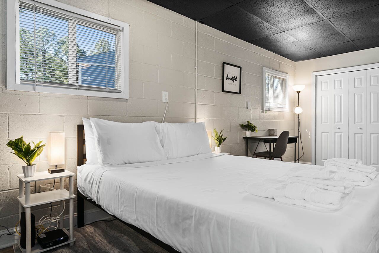 Minutes->Hospital Remote Workspace Fast Wi-Fi