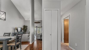 Unclassified image, 3 of 27, button - 8516 North Lagoon Dr (Panama City Beach)