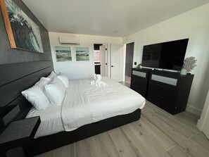 Condo, 1 King Bed with Sofa bed (The Summit 1305)