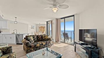 Condo, 1 King Bed with Sofa bed (Aquavista 804E) | Living area