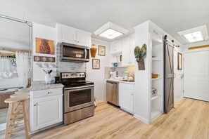 Studio, 1 Queen Bed (Top of The Gulf 620) | Exterior