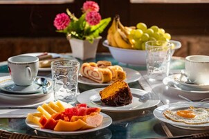Desayuno buffet incluido todos los días 