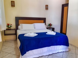 Minibar, wifi gratis y ropa de cama 