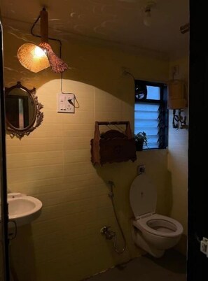 Bathroom - Bazaar house! (Mumbai)