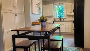 Dining - Beautiful 3 bedroom century home steps from uptown (Waterloo)