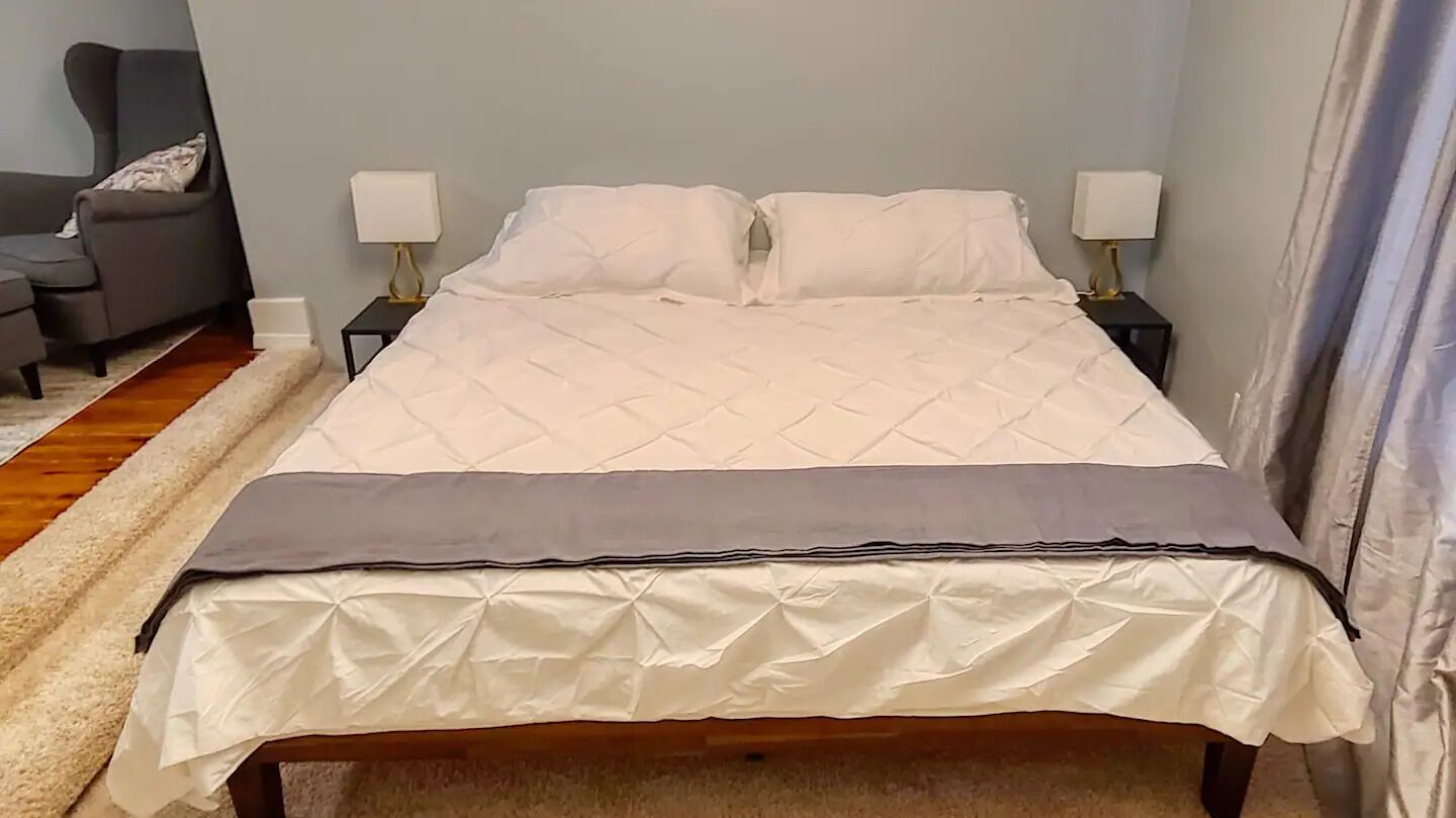 Beautiful 3 bedroom century home steps from uptown