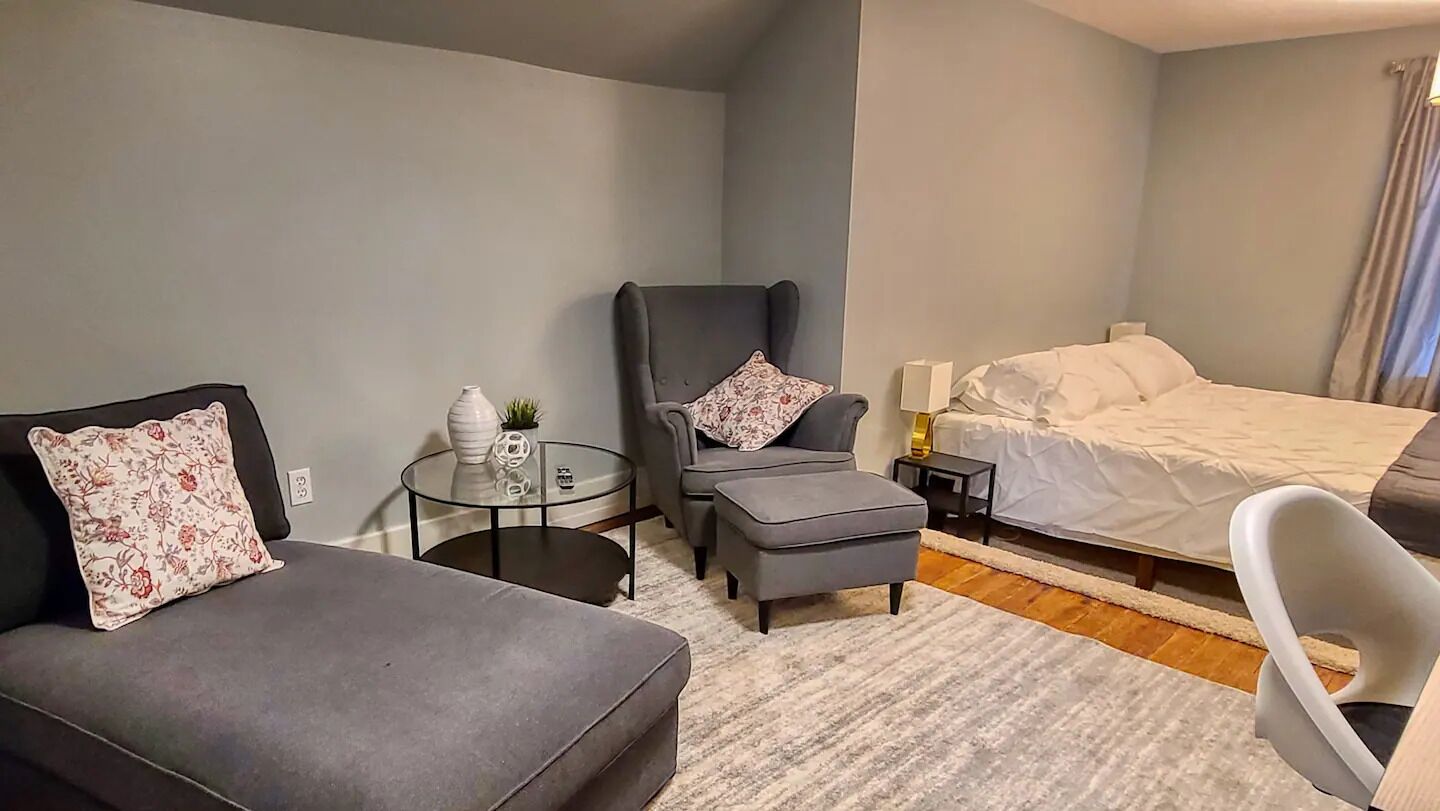 Beautiful 3 bedroom century home steps from uptown