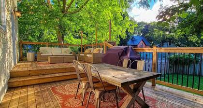 Beautiful 3 bedroom century home steps from uptown