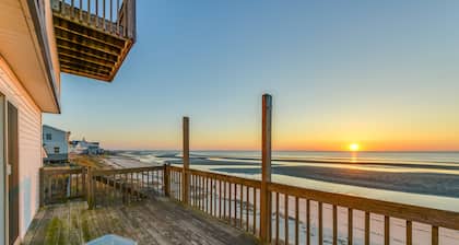 Private Beach Access! Bayfront Cape May Cottage