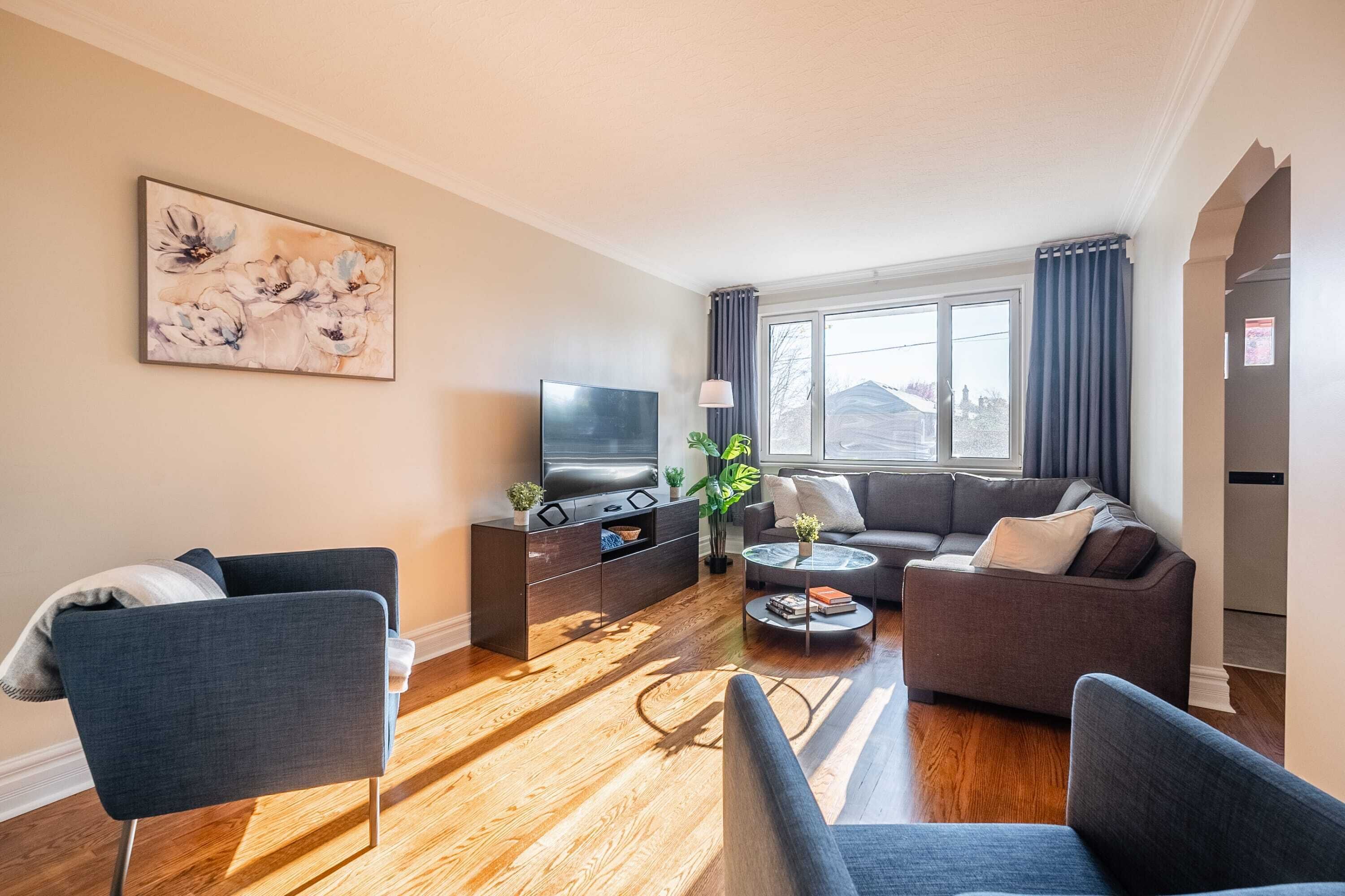 NEW 3BR Home w/ Hot Tub!