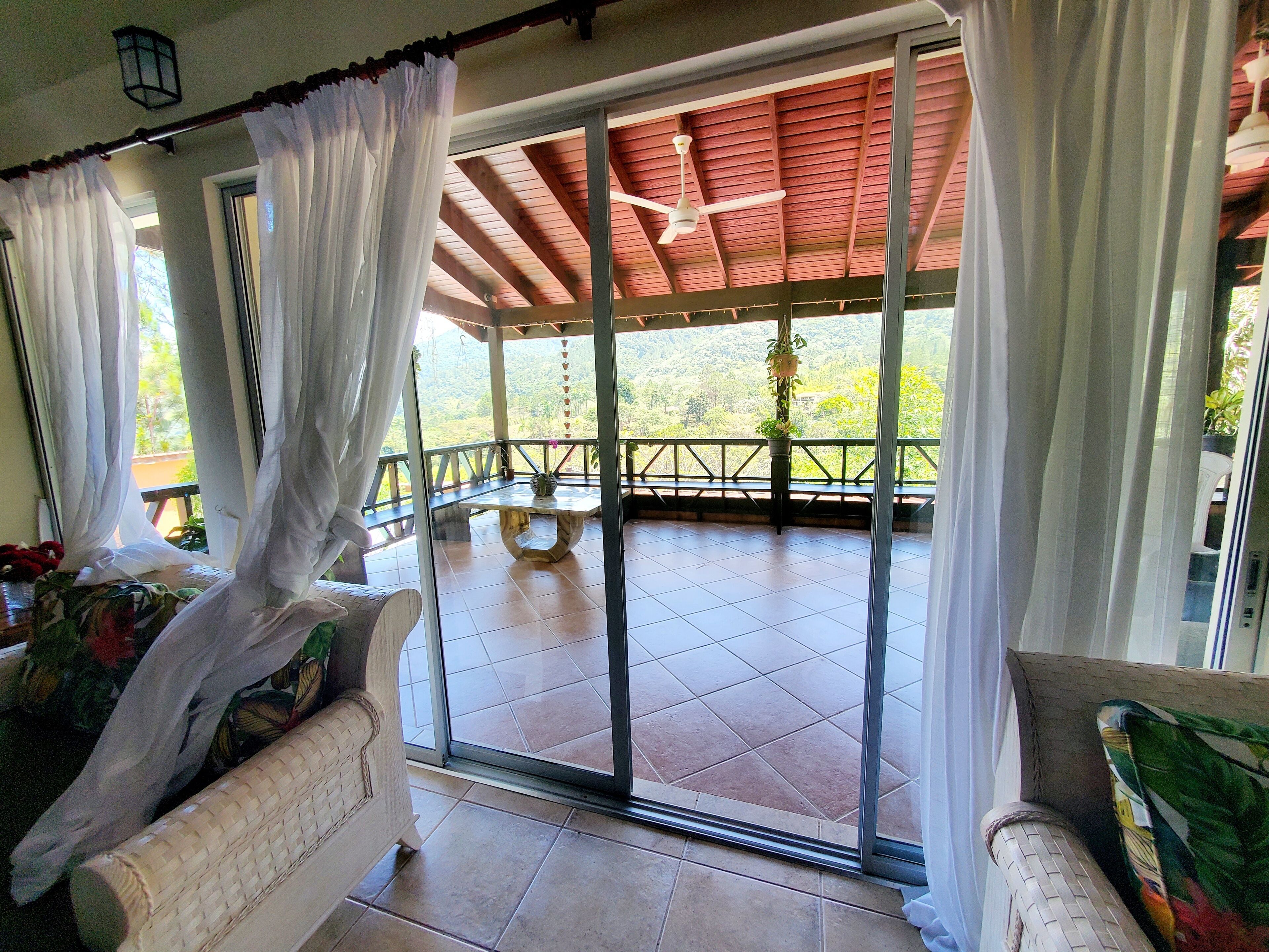 リビング エリア