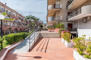 Enceinte de lâhĂ©bergement