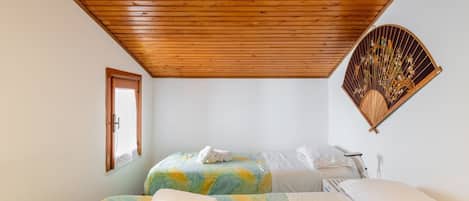 2 chambres, fer et planche Ă repasser, Wi-Fi, literie fournie