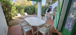Outdoor dining - ST CYPRIEN C18 -1* - 4 /6PERS- 250 M FROM THE BEACH- SAINT CYPRIEN (Saint-Cyprien Lecci)