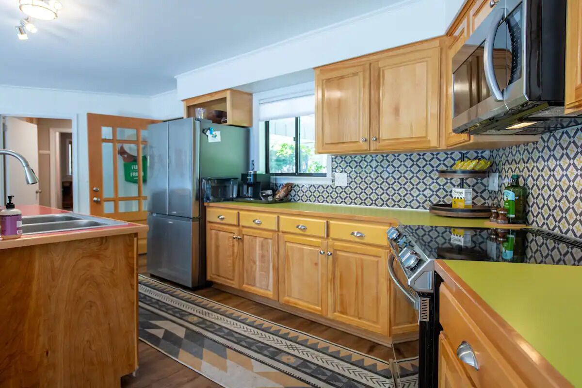 LAKEFRONT, PET Friendly, Firepit, Great Dock, Kayak