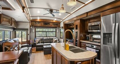 Boerne Hill Country RV Stay