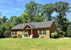 Exterior - Cedar Grove Cottage @ Spring Brook Resort (Wisconsin Dells)