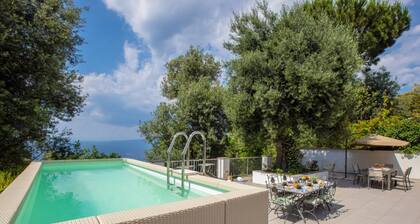 SorrentoVibes - Sorrento Villa with Pool and Amazing Views