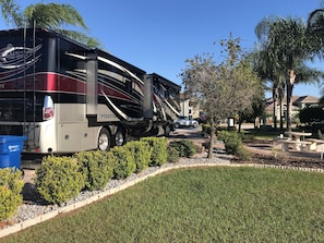 Property grounds - Motorhome Pad - Mt. Olive Shores North (Polk City)