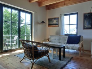 TV, stereo - Ferienhaus Fh12 - Ruhige Doppelhaushälfte für 3 Pers. mit Bollerwagen (Graal-Müritz)